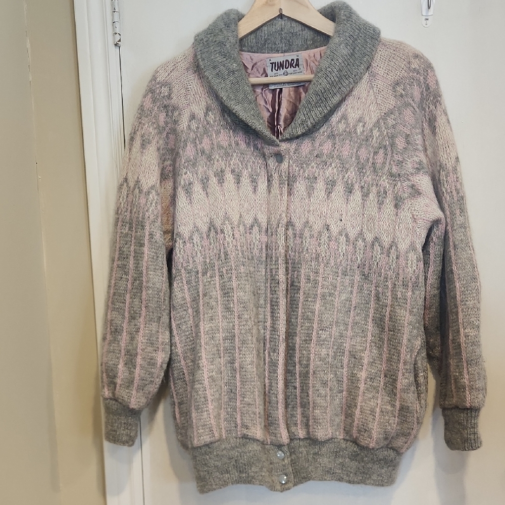 Vintage Tundra Women's Pink and Gray wool Full Zip Sweater